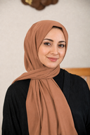 Medina Silk Hijab – Peachy Mocha